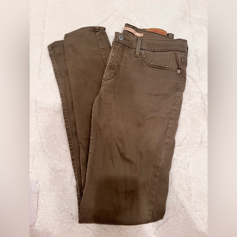 Levi’s pants